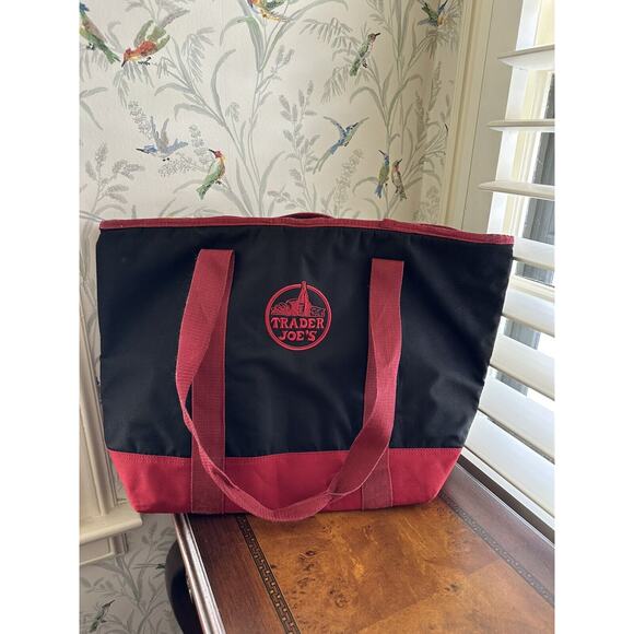 Trader Joe's Extra Large 7 Gallon Black Red Insulated Reusable Bag - Picture 1 of 5